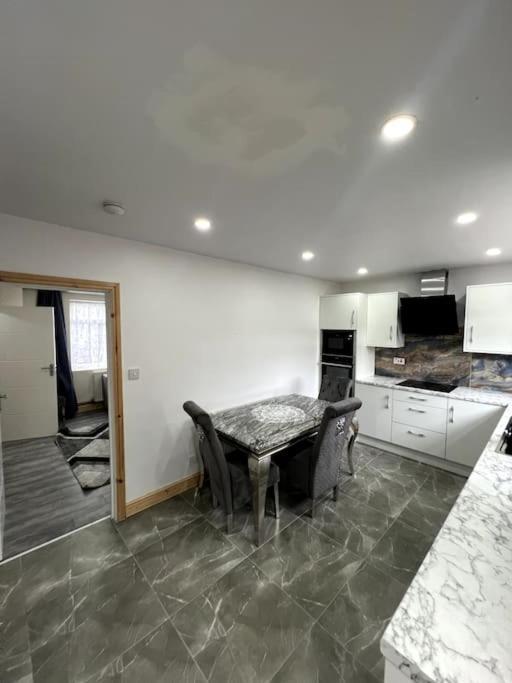 Luxury 3 Bed 3 Bedroom House Harborne 伯明翰 外观 照片